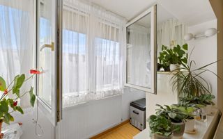 De vânzare Apartament 3 camere Mobilat si utilat., et. 3/4 Alfa, Arad. - Poză 5