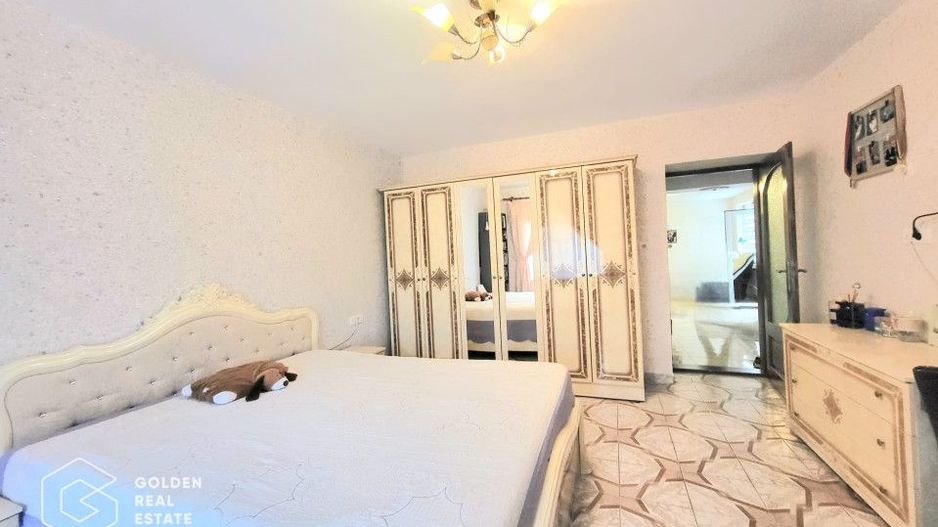 Casa P+M în Curtici, 1080 mp teren, 8 camere - Poză 5