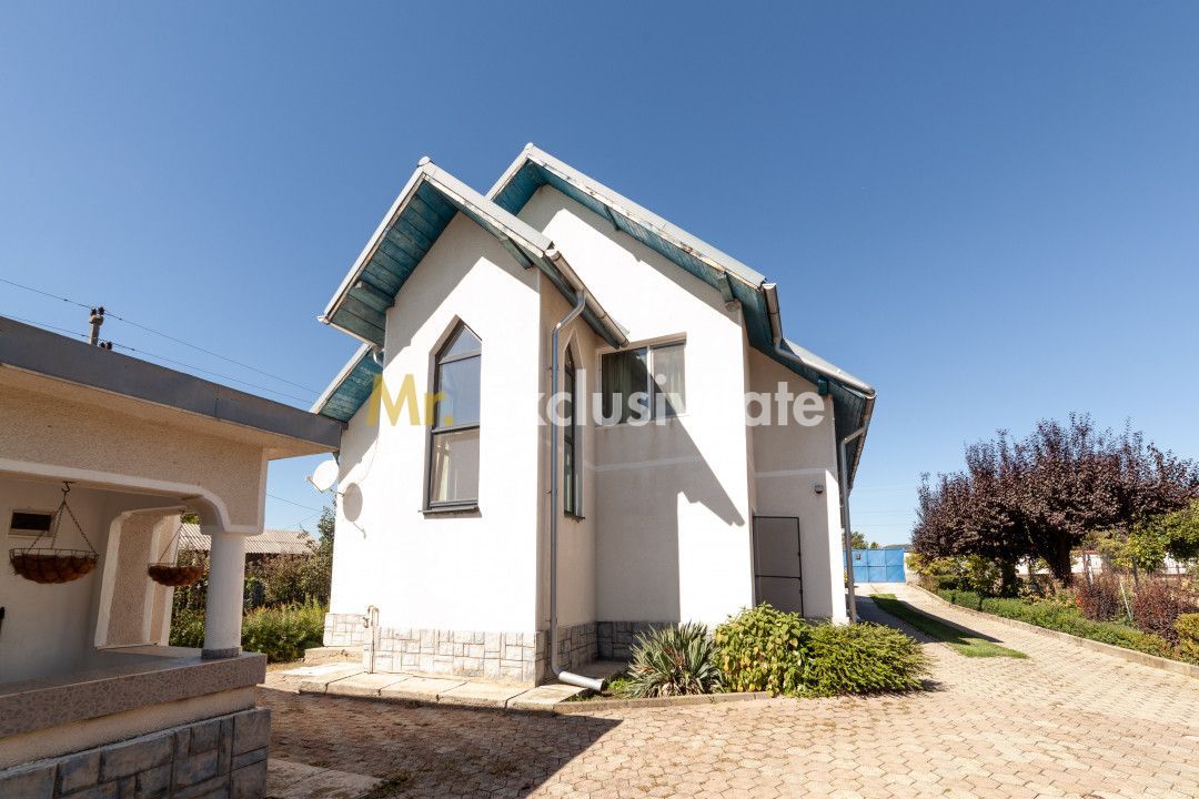 Casa visurilor cu 4000 mp livada roditoare si gradina Darmanesti-Arges - Poză 10