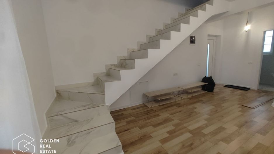 Jumatate de duplex in Sanandrei, Confort și Spatiu, Ideal pentru Familie - Poză 5