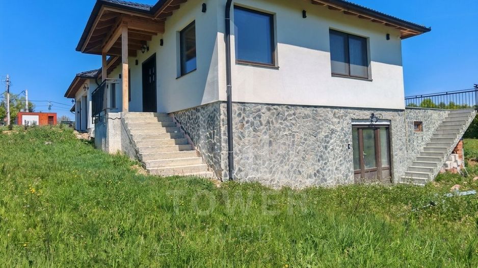 Casă spectaculoasă de vanzare situată în Tocile – „Mica Elvetie" - Poză 14
