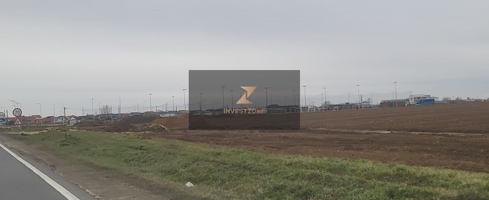 Vindem teren in zona aeroport Oradea,25000mp - Poză 3