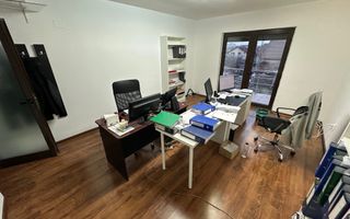 Cladire pretabila spațiu birouri/ clinica - Poză 9