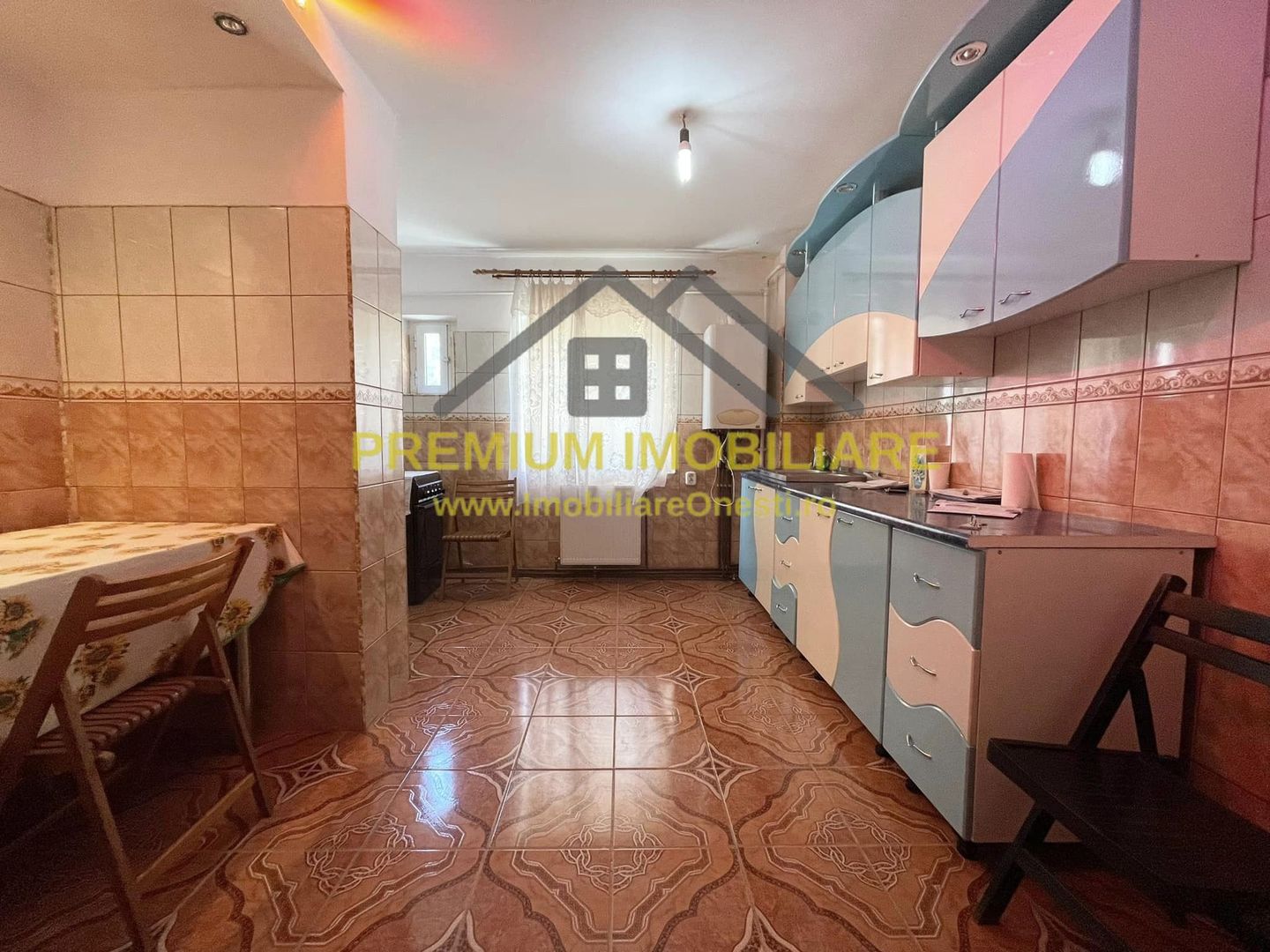 Apartament 2 Camere Decomandat - Targu Ocna - Poză 3