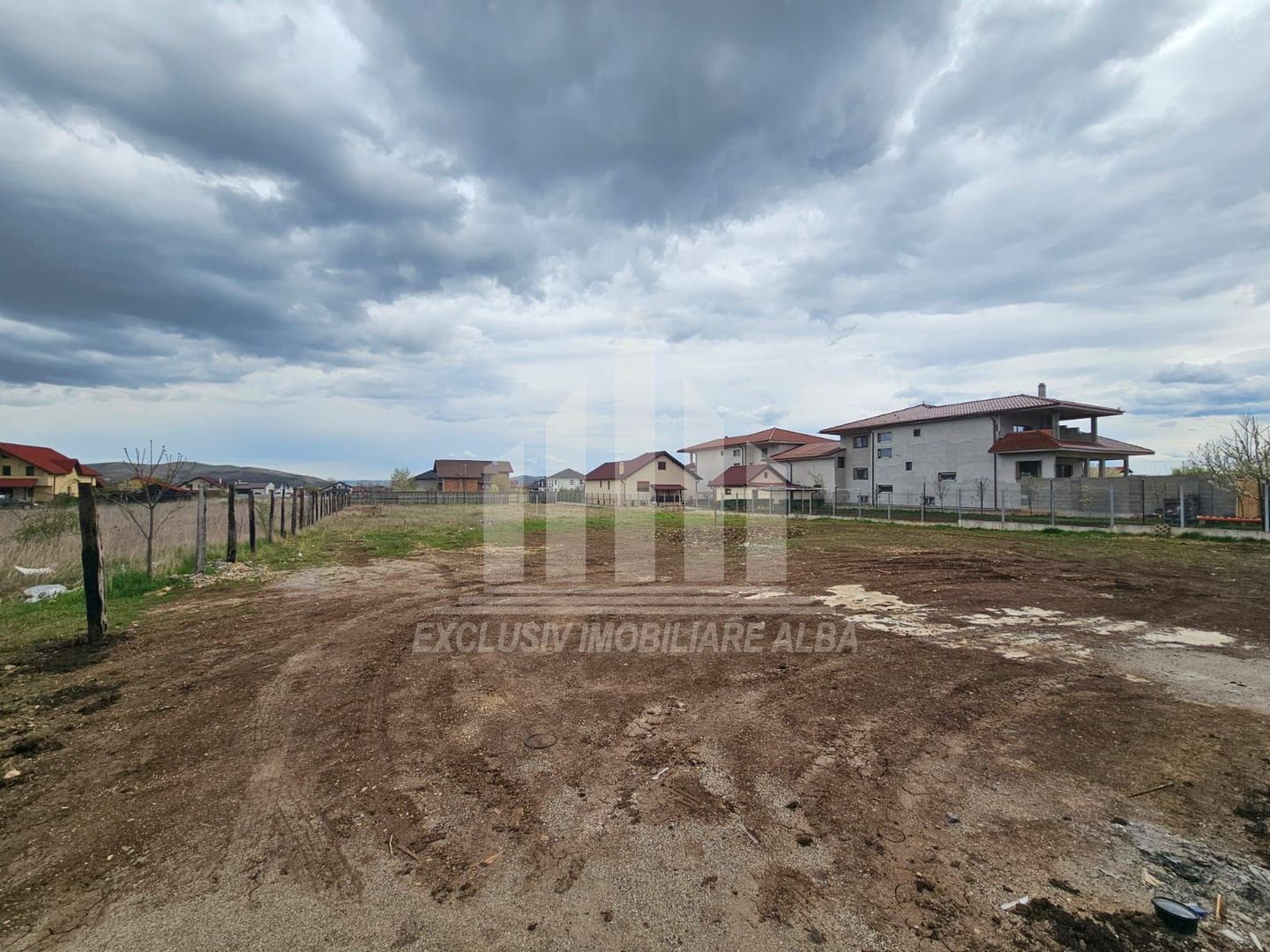 Teren intravilan de vanzare, Alba-Micesti - Poză 1