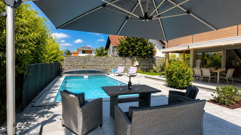 VILĂ DE EXCEPȚIE CU PISCINĂ ȘI GRĂDINĂ DE 1.385 MP | MOGOȘOAIA - Poză 7