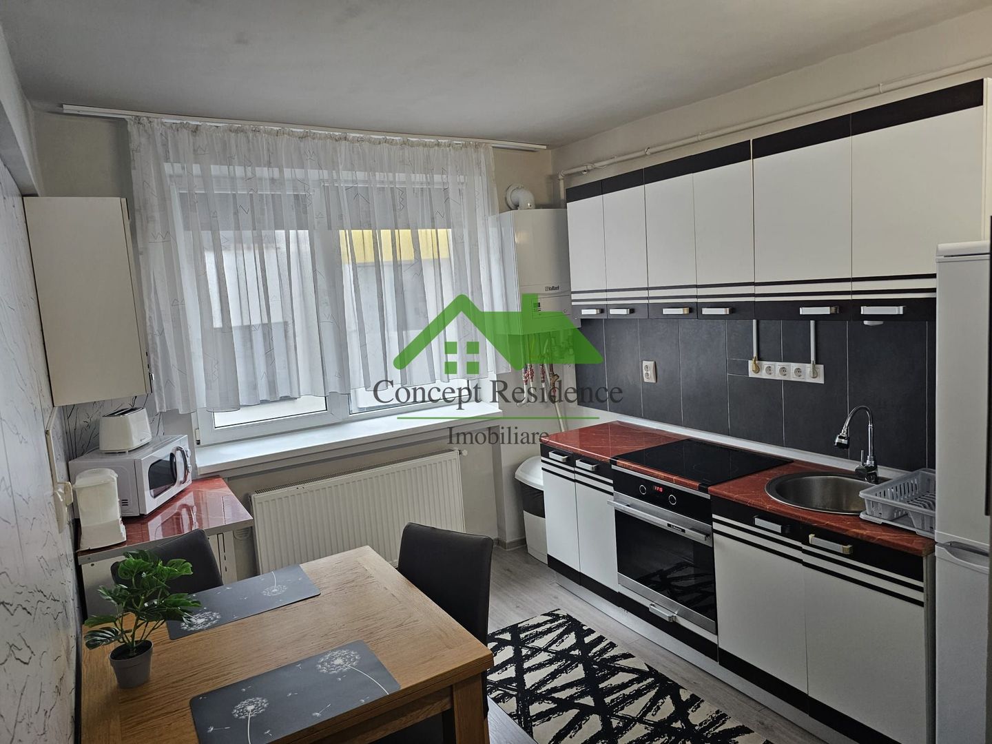 Ap. 1 camera renovat, 35 mp, etaj 3 | Str. Nufărului, Centru Vechi - Poză 1