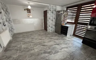 Casa 5 camere cu teren GENEROS si CARPORT - Cartierul Arhitectilor - Poză 17
