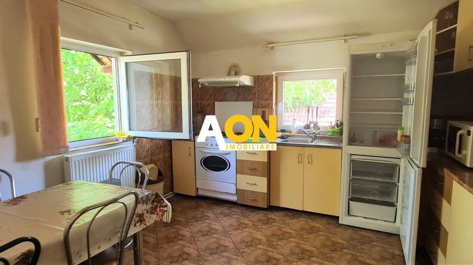 Vila pretabila pensiune + restaurant,  10 camere,  1000MP teren - Poză 17