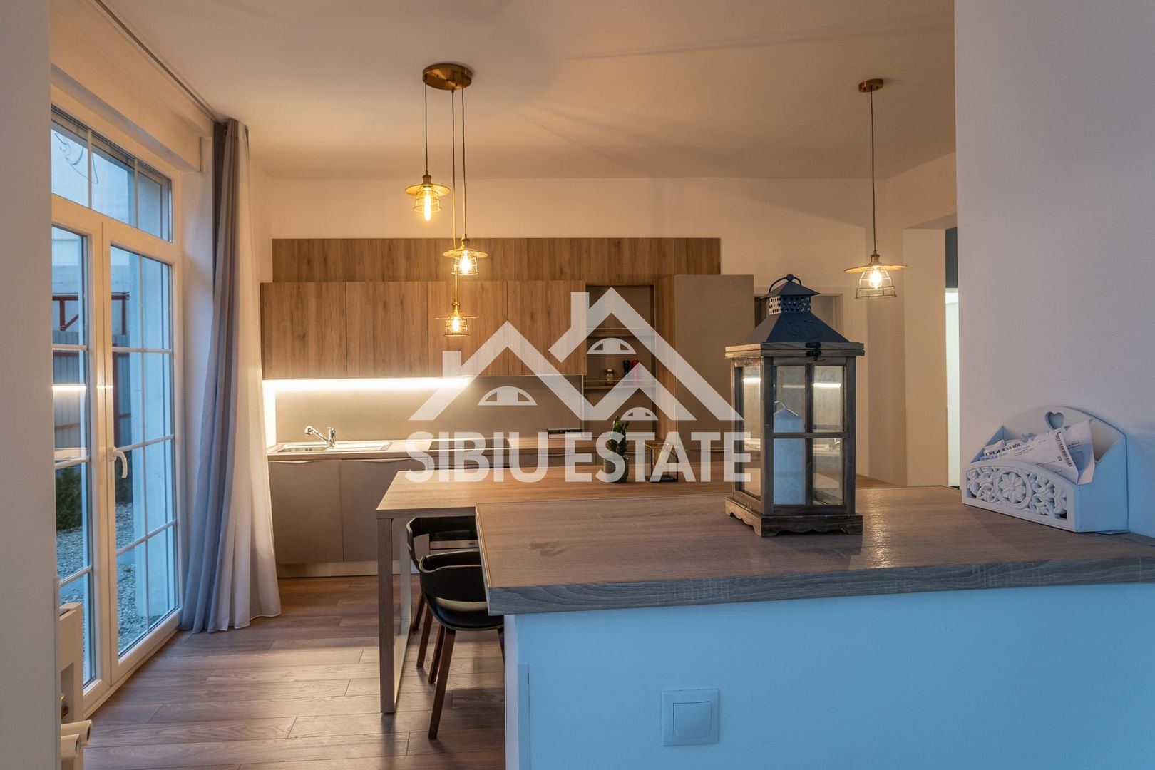 Apartament de inchiriat 3 camere cu grădină-Zona Calea Cisnadiei - Poză 16