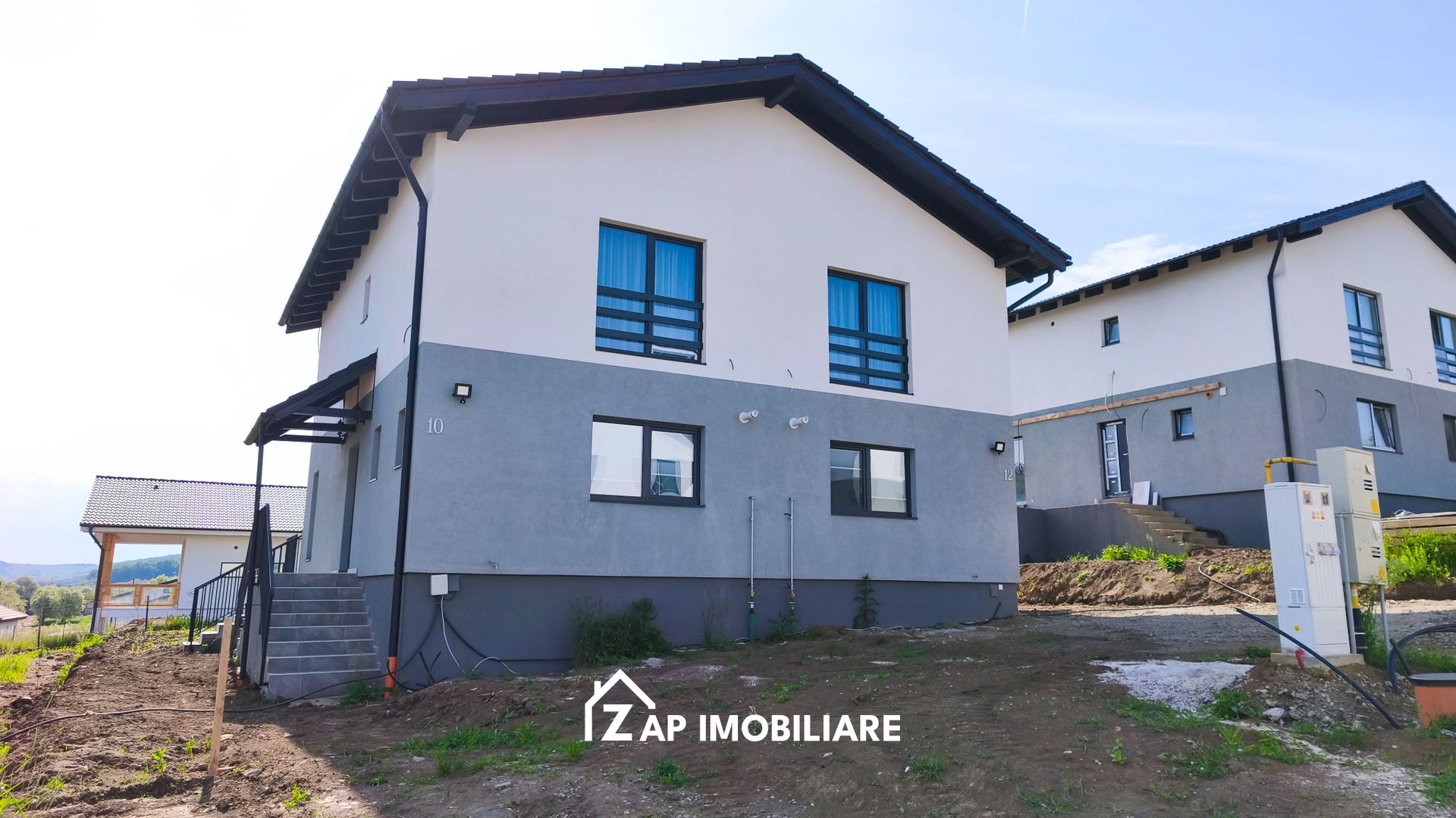 Duplex Livezeni - Cartier nou - 3 si 4 camere - Poză 3