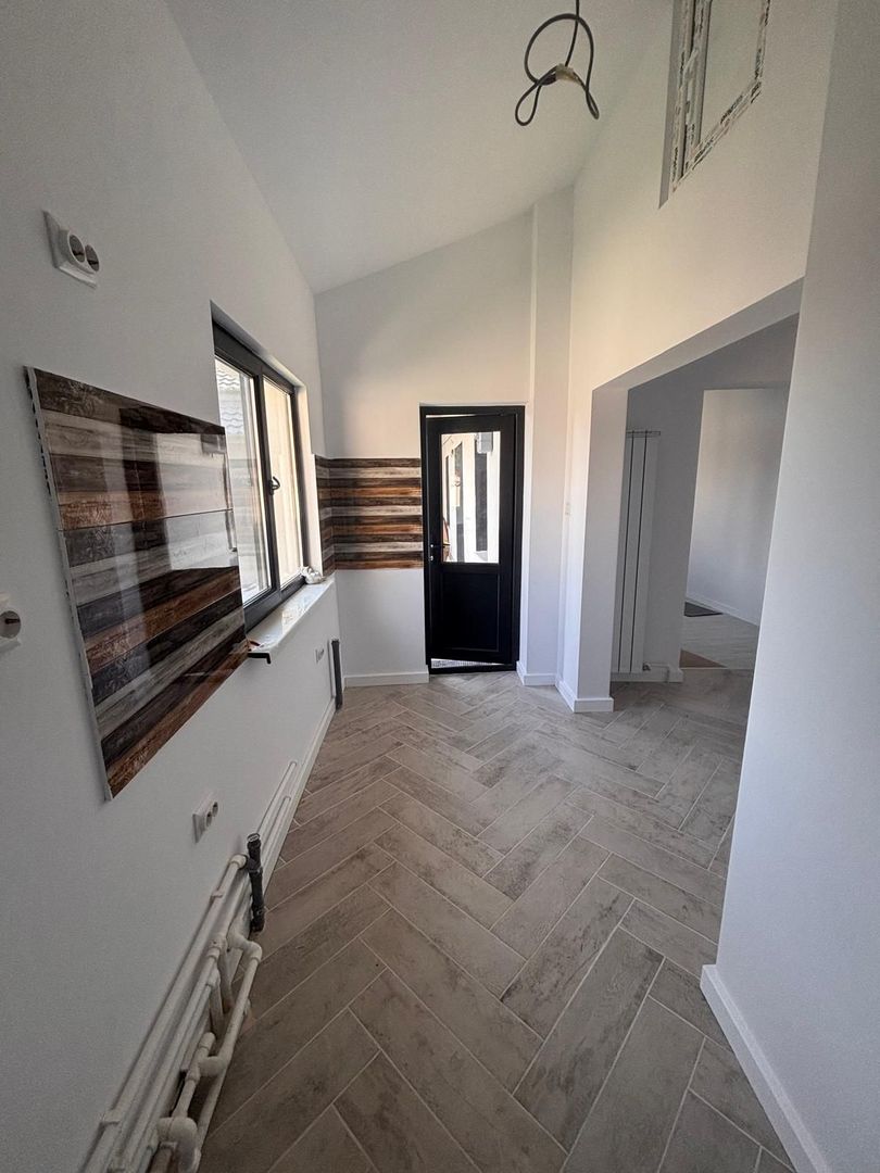 Casa complet renovata – ideala pentru locuinta, birouri sau investitie | - Poză 6