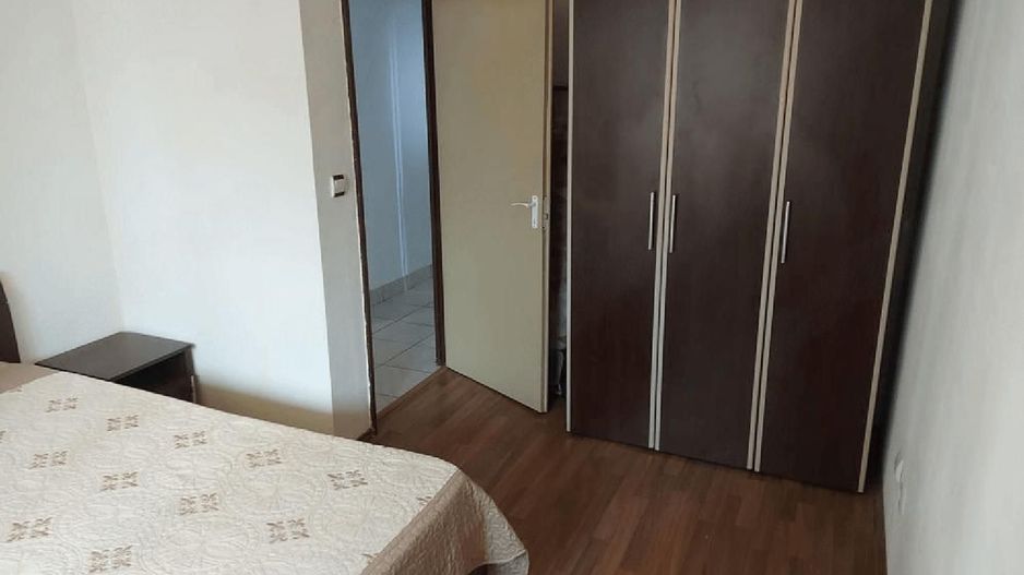 Apartament superb 3 camere metrou Crangasi - Poză 3