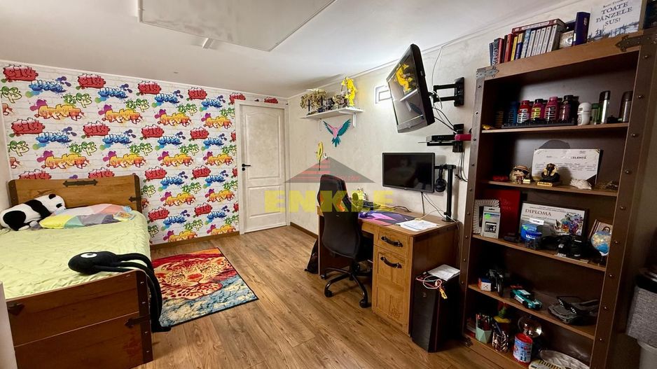 Casă de vânzare  P+M– 163 mp utili, teren 544 mp. - Poză 14