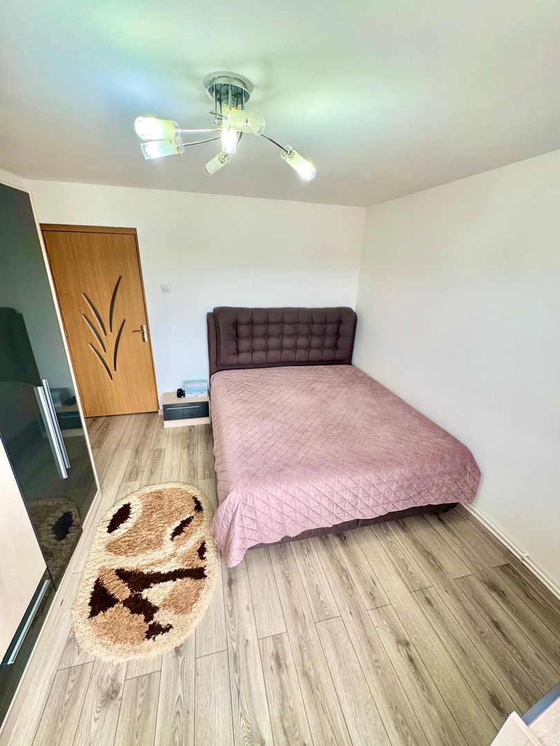 Apartament 3 camere, 72 mp utili, etaj 4/4 – Str. Negru Vodă, cu garaj - Poză 3