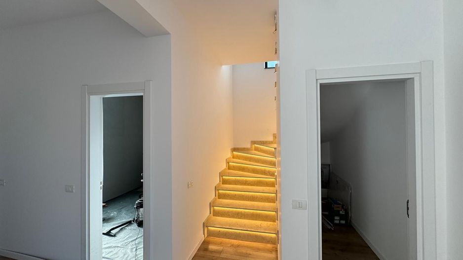 Vila 4 camere I Tunari Centru I Vanzare I Premium - Poză 8