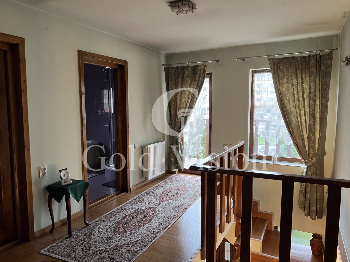 Casă cu 5 camere + anexă cu garaj, mobilată complet, str. Gh. Șincai - Poză 11