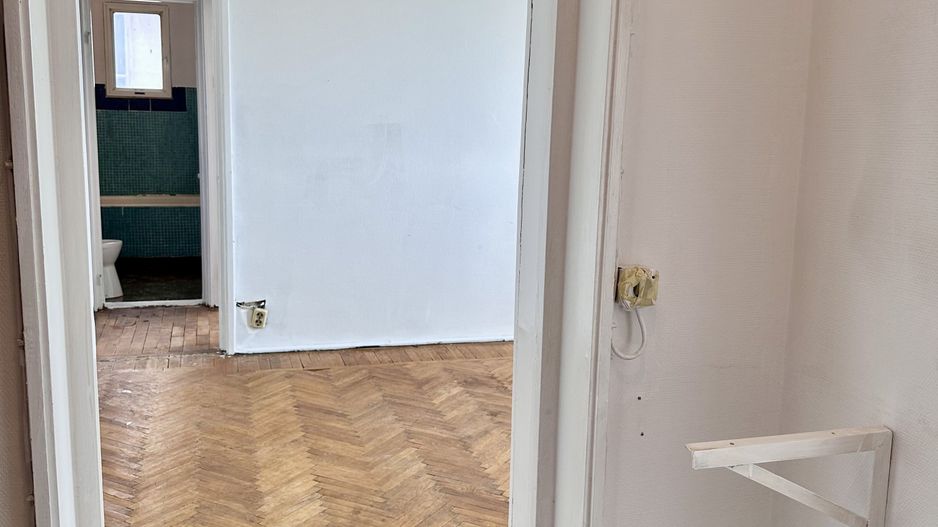 Apartament 2 camere Mihai Bravu 42-62, vedere spate, bloc izolat - Poză 15
