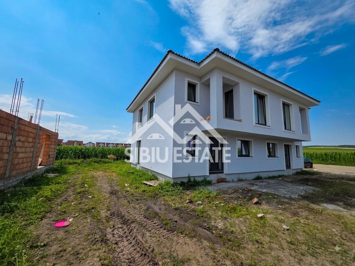 Duplex nou Sura Mica, zona Penny pret promotional 129700 Tva inclus - Poză 1