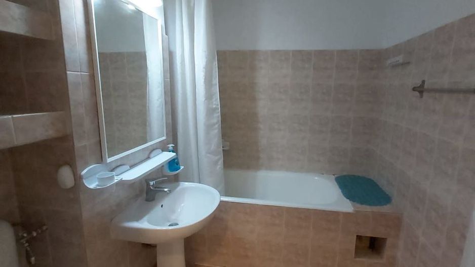 UNIRII CENTRAL- Apartament 4 camere - decomandat- bloc MONOLIT - direct de la PROPRIETAR - Poză 5
