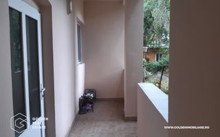 Casa mare, cu 4 apartamente a cate 1, 2, 3 și 4 camere fiecare - Poză 30