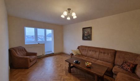 Apartament 4 Camere | 2 bai | 2 balcoane | Pivnita | Central