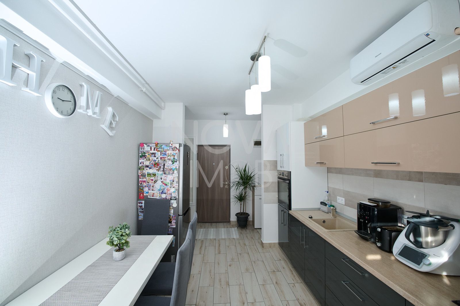 Apartament 2 camere, decomandat, MOBILAT - UTILAT - Poză 5