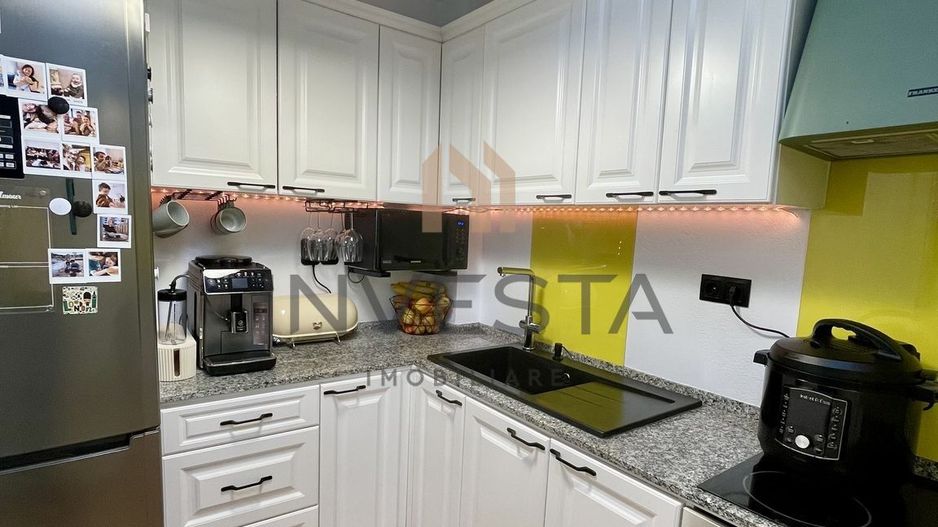 Apartament de 4 camere modern pe doua niveluri, parcare, Buna Ziua - Poză 14