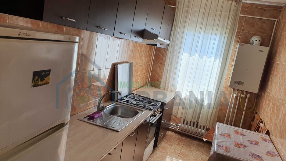 Inchiriez apartament 2 camere Dancu - Poză 5