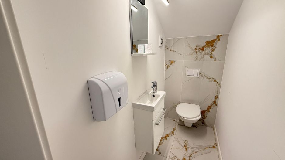 Vila Indivduala Aerocity Tunari - Poză 6