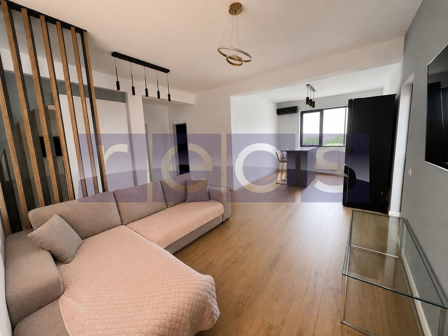 VANZARE CASA 3 CAMERE | ZONA AVIATORILOR- COMUNA BERCENI - Poză 1