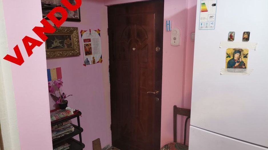 Vanzare apartament confort 1, Razboieni - Poză 1