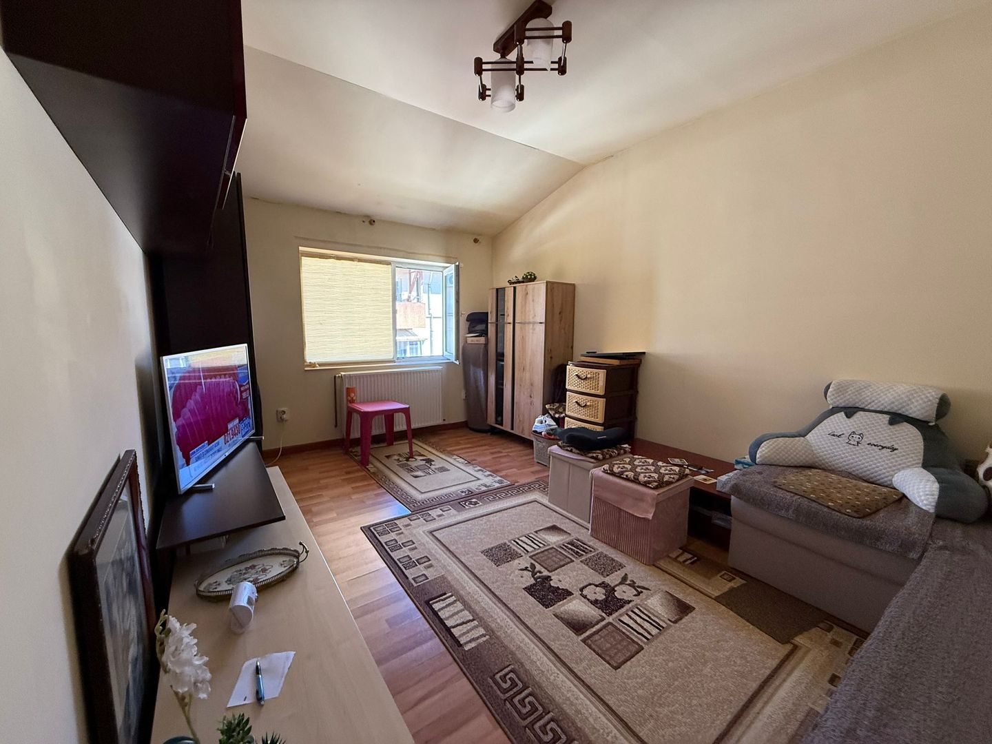 Apartament 2 camere, zona Dambovita, comision0% - Poză 2