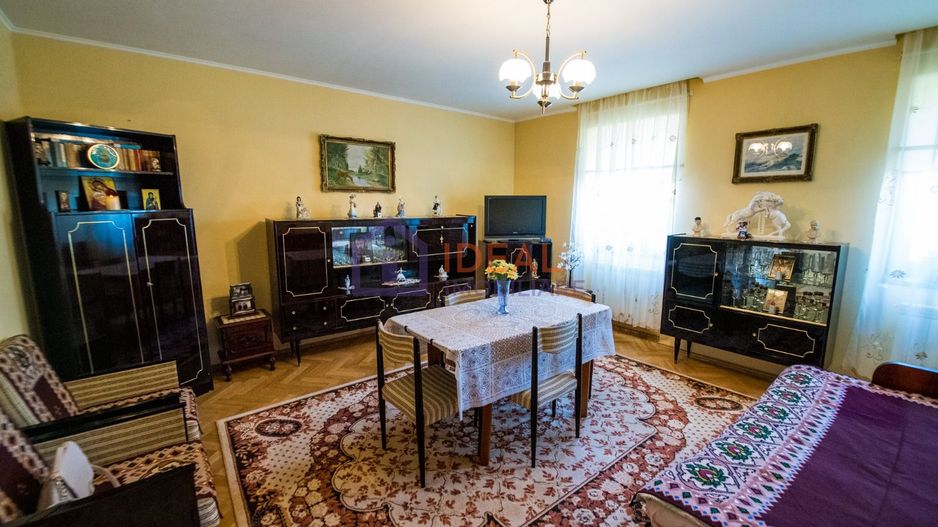 Casa Individuala cu 8 camere si 430 mp de curte, zona Calea Poplacii - Poză 33
