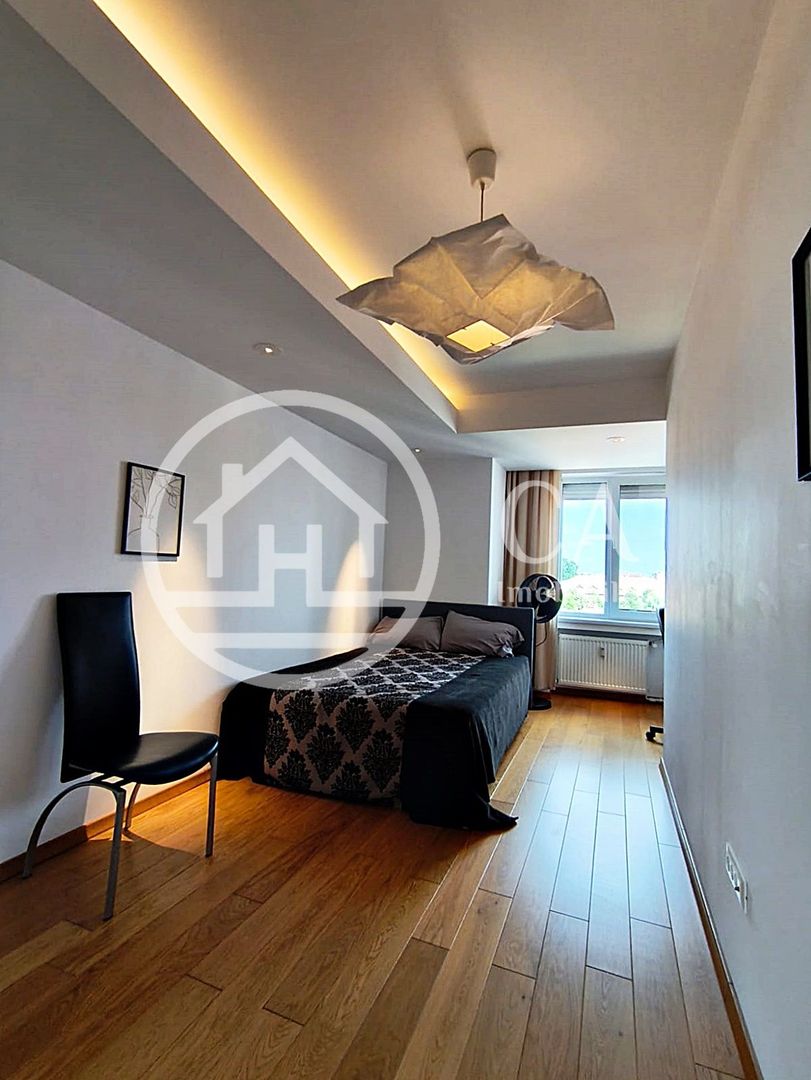 Apartament de închiriat cu 4 camere si terasa, Ultracentral, Oradea - Poză 13