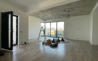 Duplex cu arhitectura deosebita - Mosnita Noua - Poză 4