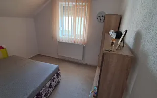 Casa individuală P+M, zonă liniștită, în Vatra veche a satului - Poză 16