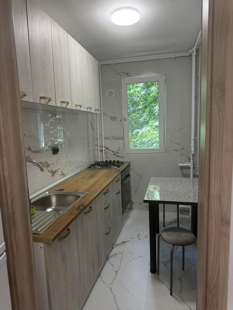 Apartament cu 2 camere modern, 8 minute Metrou Valea Ialomitei - Poză 6