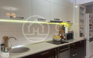Apartament cu 3 camere de vanzare in Prima Nufarul Oradea - Poză 3