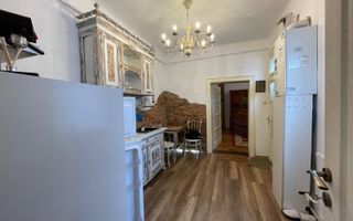 Apartament de vanzare cu 2 camere Zona- Centrul Istoric - Poză 4