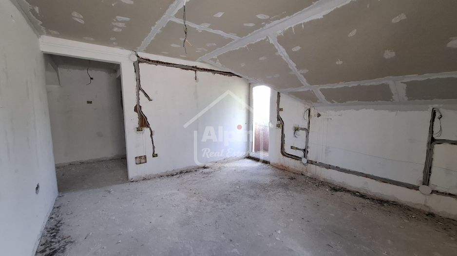 Duplex Zona Linistita Carpinis - Poză 6