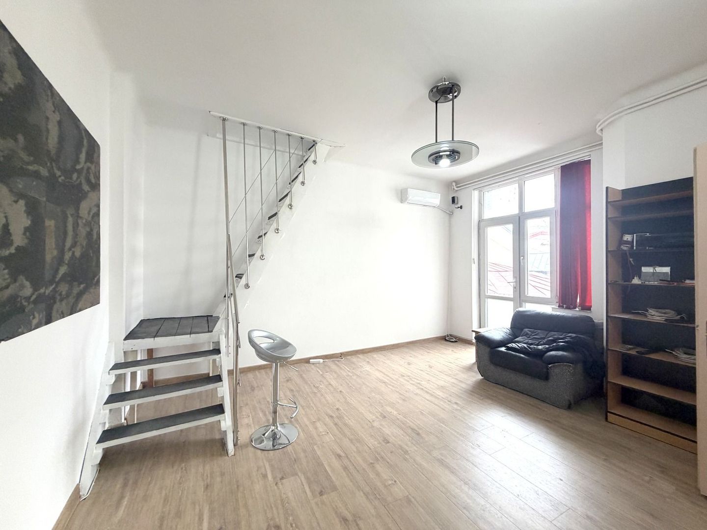 Apartament 2–5 camere în vilă interbelică – Str. Vlad Județul | Zona Vitan Mall - Poză 1