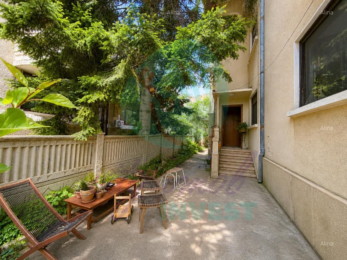 Apartament elegant situat la parterul unei vile - Poză 1
