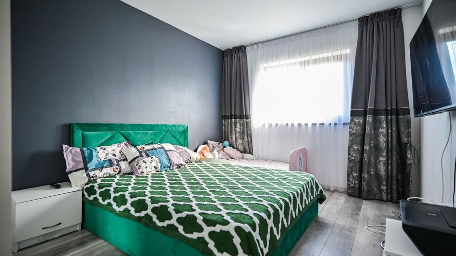 Casa individuală de vânzare Sânpetru, 5 camere, garaj, foișor, curte - Poză 18