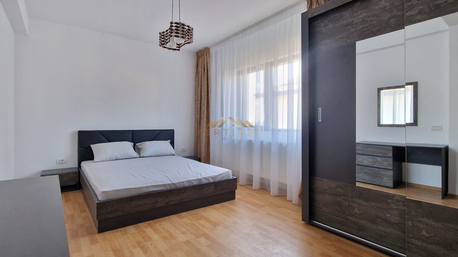 VILA BULEVARD/PRET EXCELENT, COM BERCENI, IF - Poză 11
