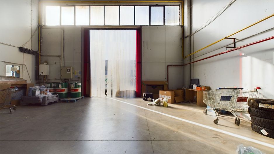 Spațiu industrial cu birouri - Zona Șagului - Poză 11