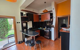 Casa Sfintii Apostoli - Poză 6