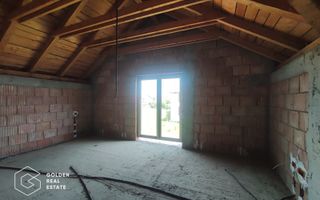 Casa cu teren de 697 mp si 5 dormitoare, Westfield - Poză 4