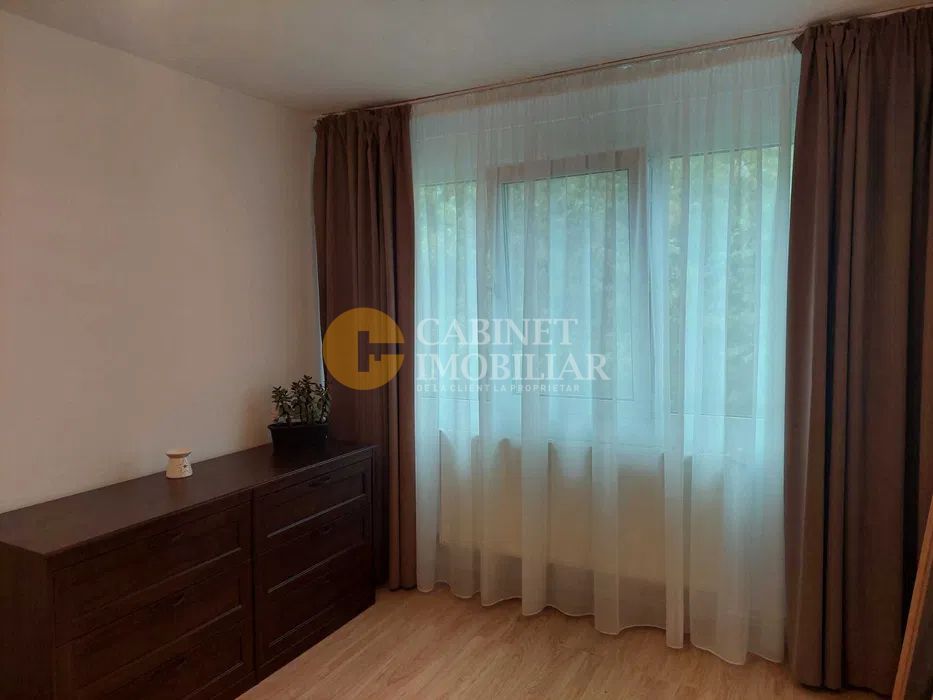 închiriez apartament 2 camere Tătărași Flora - Poză 3