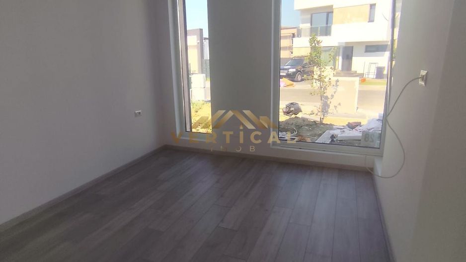 casa in comunitate - Poză 11